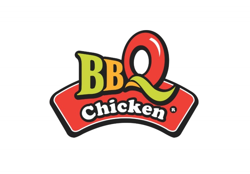BBQ "윤홍근 회장 갑질은 '허위'"…명예훼손으로 맞고소