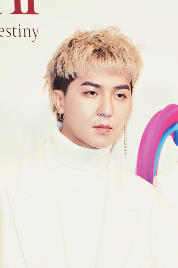 위너(WINNER) 송민호, SK-II 피테라 스테이션 팝업 오픈 기념 포토 행사