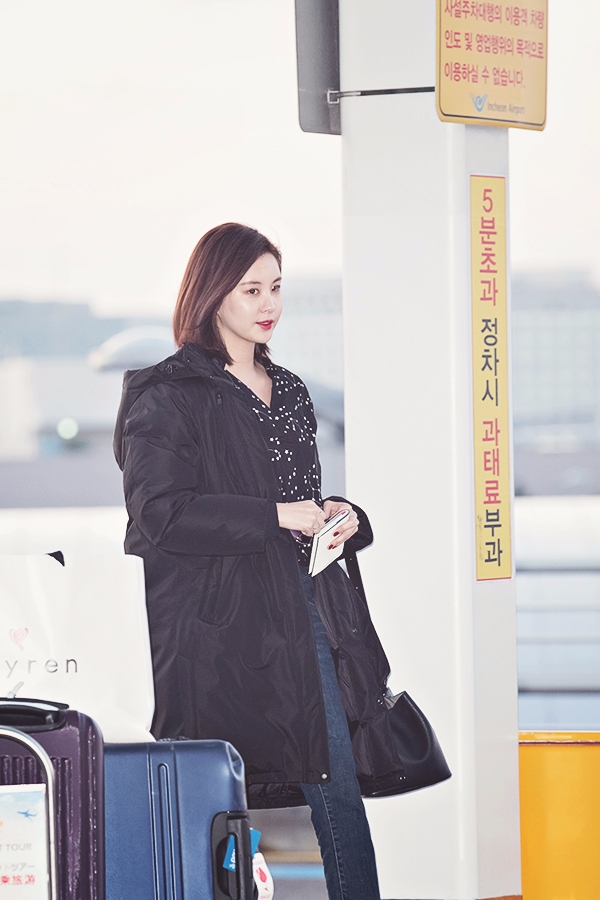 서현, 인천국제공항 출국 현장