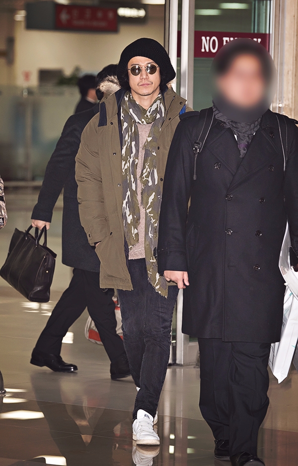 오구리슌, 김포국제공항 입국 현장