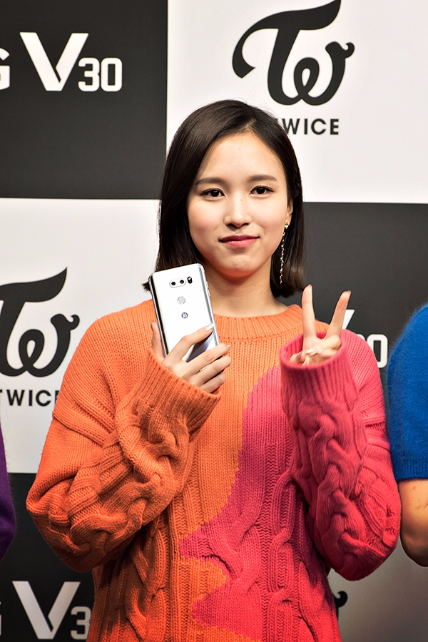 트와이스(TWICE) 미나, LG V30 X 트와이스(TWICE) 팬사인회 현장