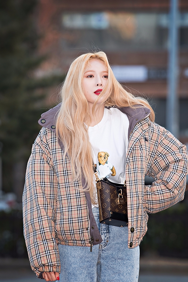 현아, 뮤직뱅크 출근길