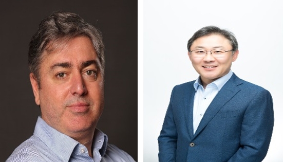 (왼쪽부터)브루노 코센티노 사장, 김동철 수석 부사장(사진=오비맥주)