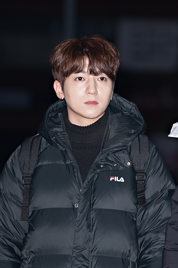 데이식스(DAY6) 성진, 뮤직뱅크 출근길