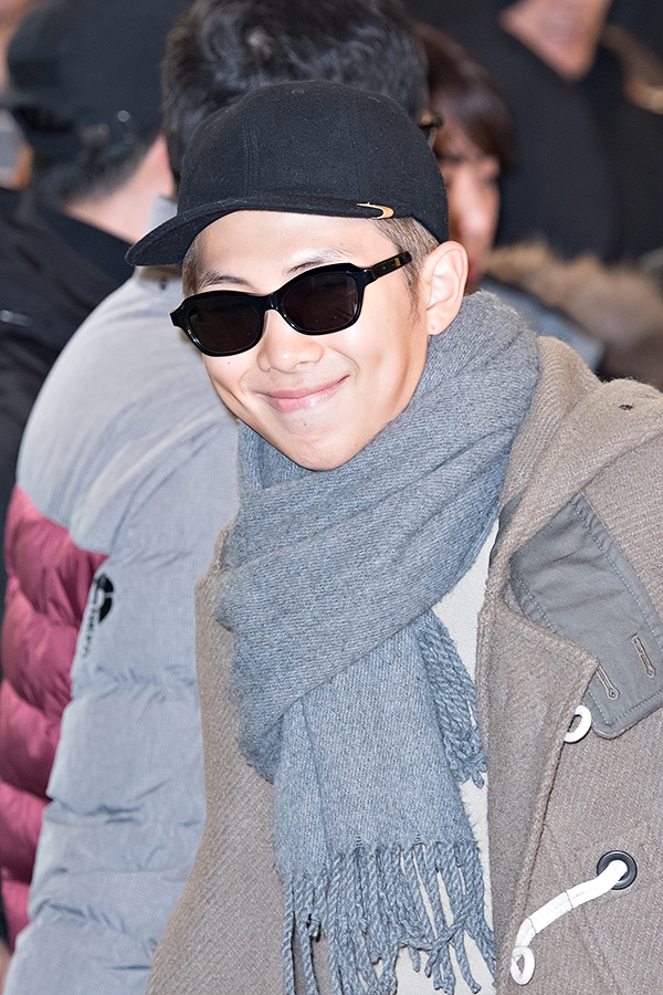 방탄소년단(BTS) RM, 김포국제공항 출국 현장