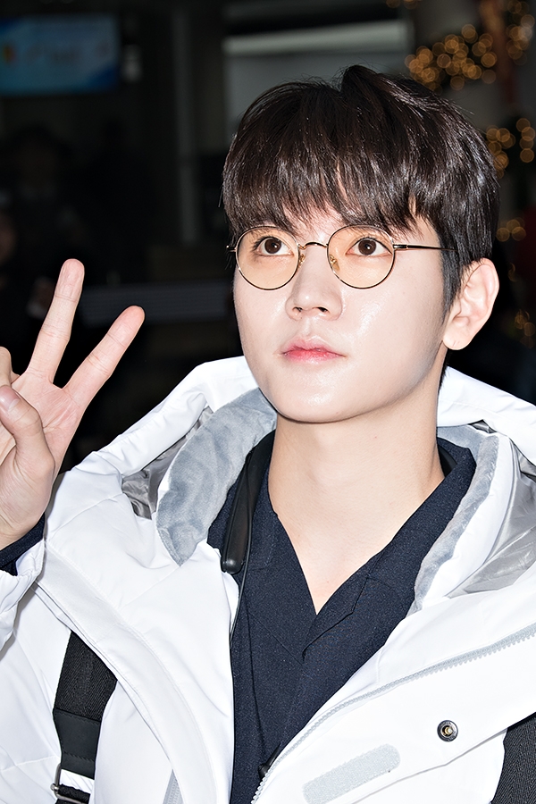 뉴이스트w 렌, 김포국제공항 국내선 제주도행
