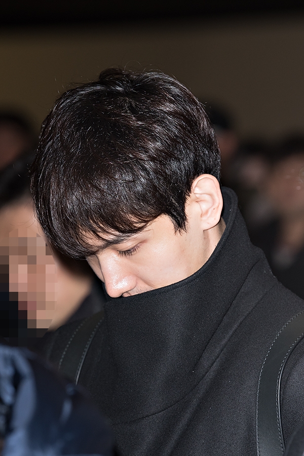 동방신기 최강창민, 김포국제공항 출국 현장