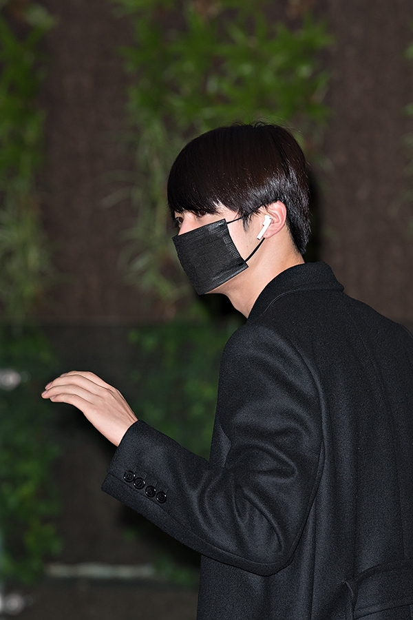 방탄소년단(BTS) 진, 김포국제공항 출국 현장