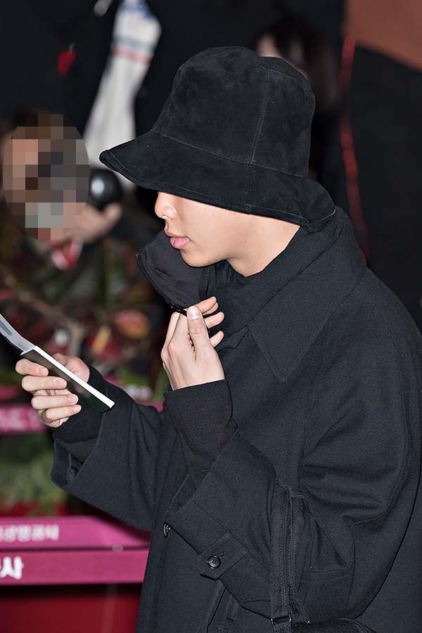 방탄소년단(BTS) RM, 김포국제공항 출국 현장