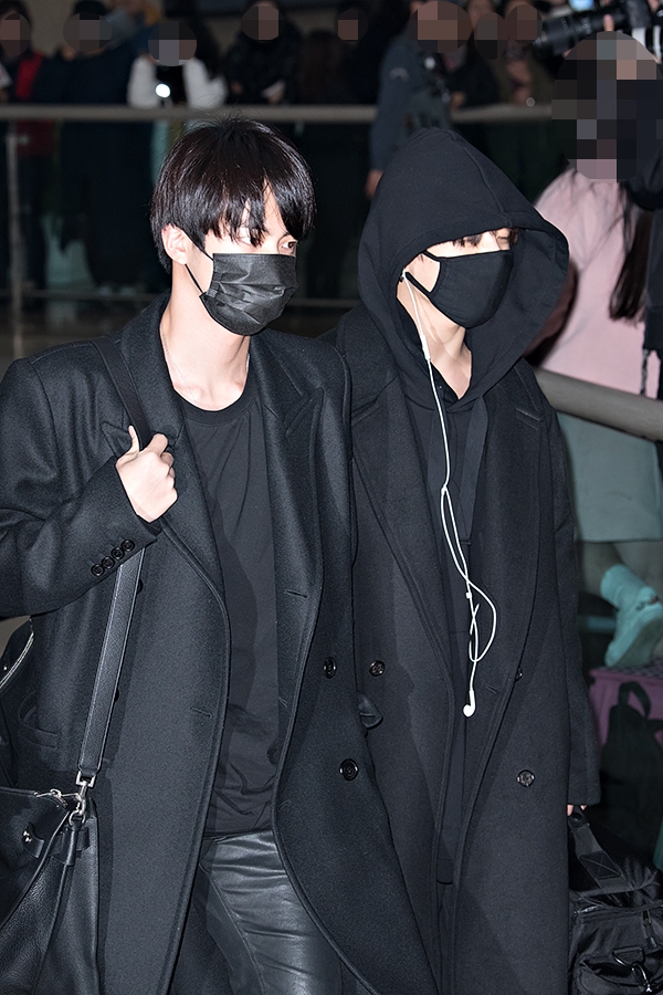 방탄소년단(BTS) 진-정국, 김포국제공항 입국 현장