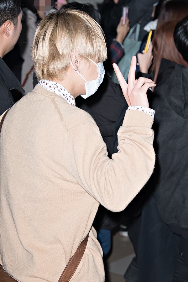 방탄소년단(BTS) 뷔, 김포국제공항 입국 현장