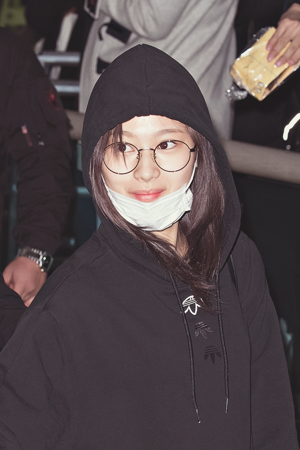 트와이스(TWICE) 사나, 김포국제공항 입국 현장