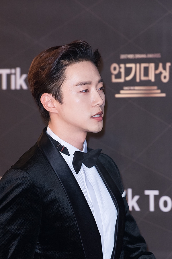 2PM 준호, '2017 KBS 연기대상' 포토월 행사