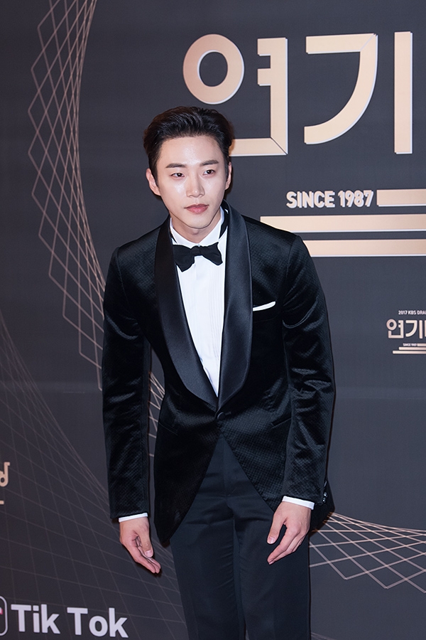 2PM 준호, '2017 KBS 연기대상' 포토월 행사