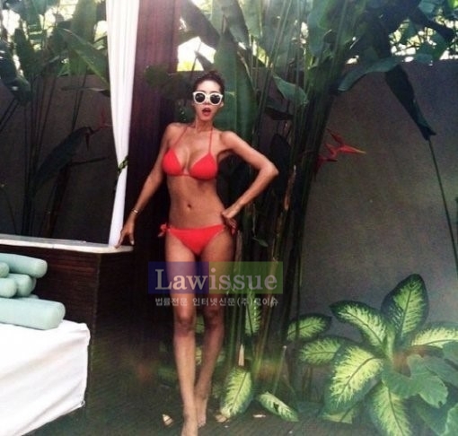 환상 S라인+11자 고속도로 각선미...김준희, '완벽 그 자체'