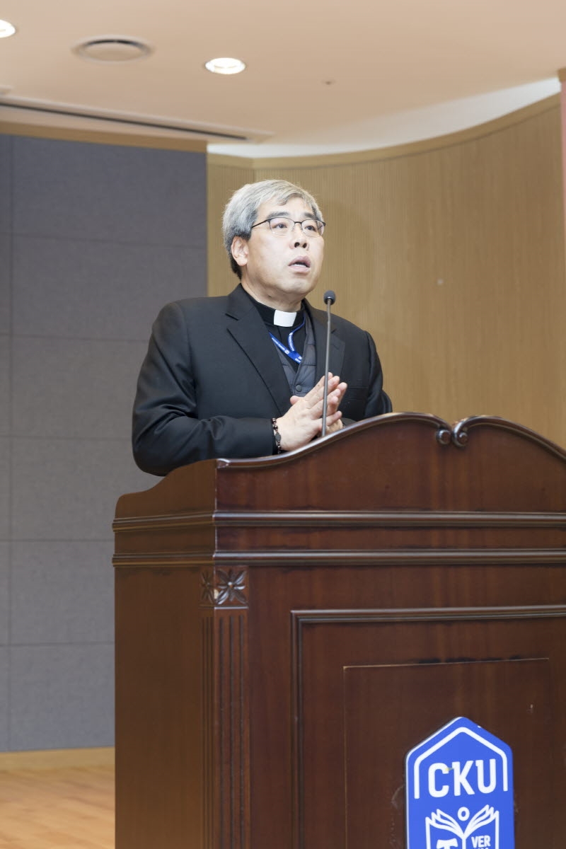 인천가톨릭의료원장 홍승모 미카엘 몬시뇰(사진=가톨릭관동대학교 국제성모병원)