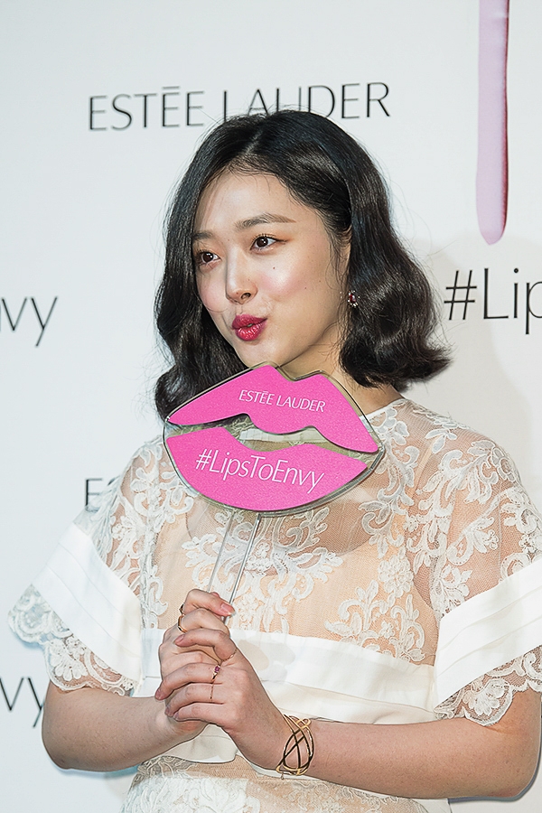 설리, '에스티 로더' 신제품 출시 기념 포토콜 행사