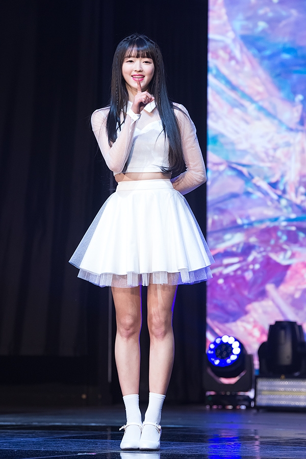 오마이걸 유아, 다섯번째 미니앨범 '비밀정원' 발매기념 쇼케이스