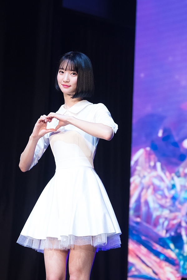 오마이걸 비니, 다섯번째 미니앨범 '비밀정원' 발매기념 쇼케이스