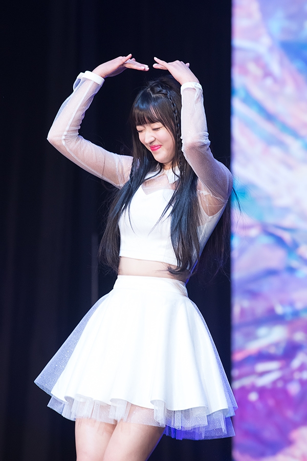 오마이걸 유아, 다섯번째 미니앨범 '비밀정원' 발매기념 쇼케이스