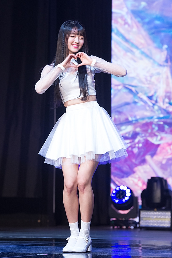 오마이걸 유아, 다섯번째 미니앨범 '비밀정원' 발매기념 쇼케이스