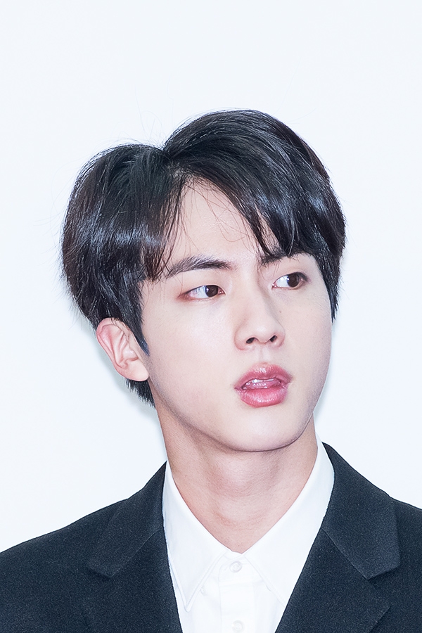방탄소년단(BTS) 진, ‘제32회 골든디스크’ 음원 부문 시상식 레드카펫 행사