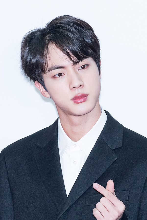방탄소년단(BTS) 진, ‘제32회 골든디스크’ 음원 부문 시상식 레드카펫 행사
