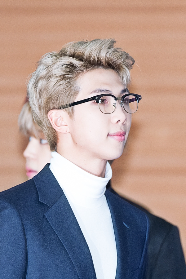 방탄소년단(BTS) RM, ‘제32회 골든디스크’ 음원 부문 시상식 레드카펫 행사