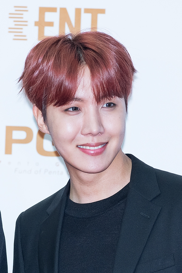 방탄소년단(BTS) 제이홉, ‘제32회 골든디스크’ 음원 부문 시상식 레드카펫 행사