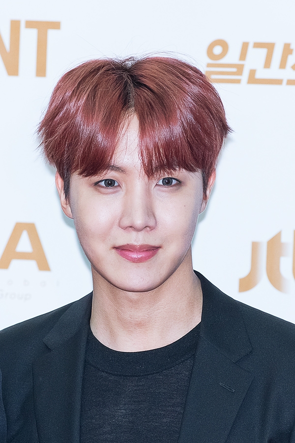 방탄소년단(BTS) 제이홉, ‘제32회 골든디스크’ 음원 부문 시상식 레드카펫 행사