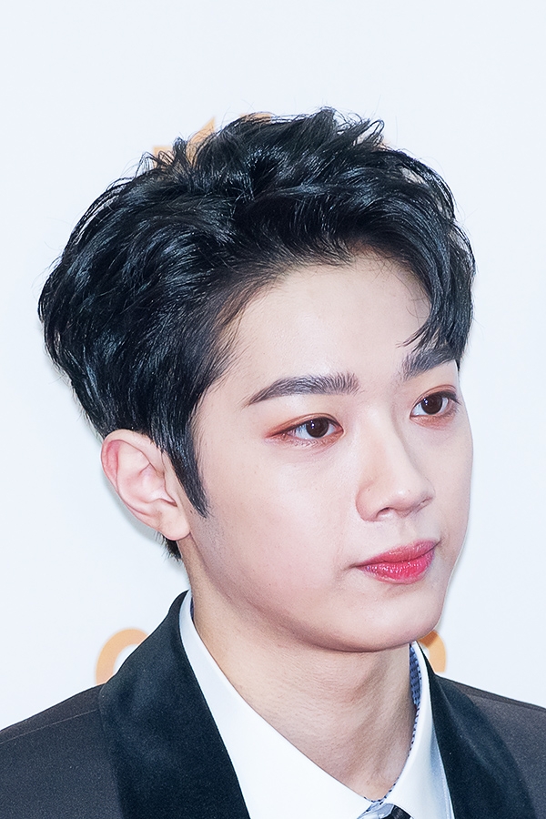 워너원(Wannane) 라이관린, ‘제32회 골든디스크’ 음원 부문 시상식 레드카펫 행사