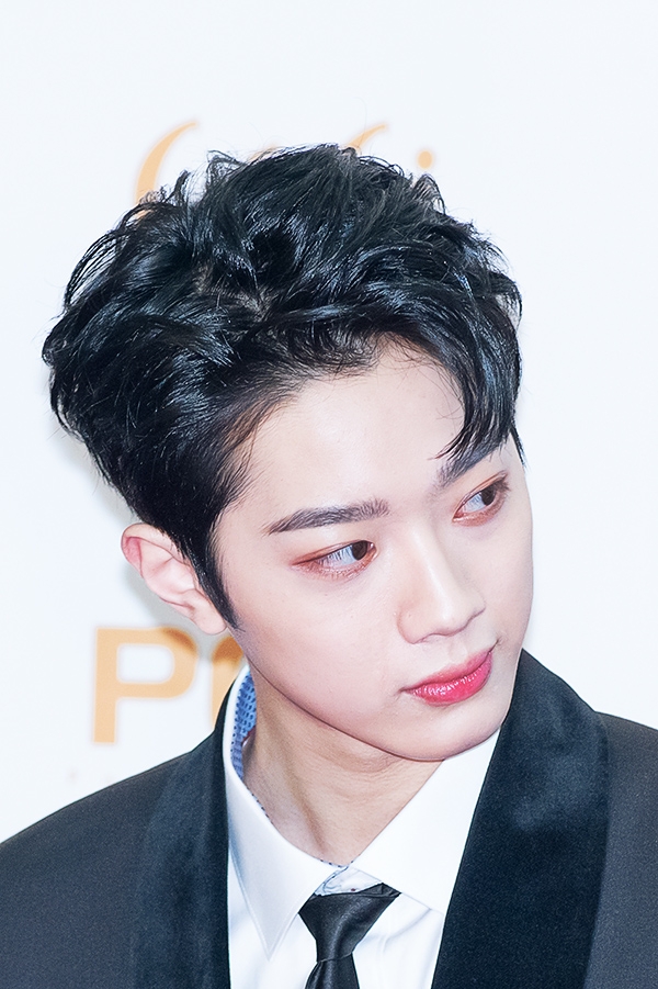 워너원(Wannane) 라이관린, ‘제32회 골든디스크’ 음원 부문 시상식 레드카펫 행사
