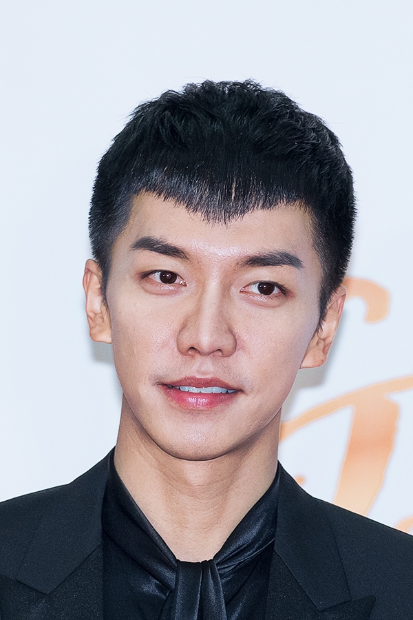 이승기, ‘제32회 골든디스크’ 음원 부문 시상식 레드카펫 행사