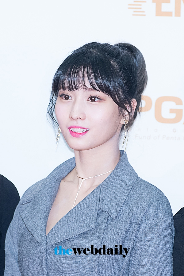 트와이스(TWICE) 모모, ‘제32회 골든디스크’ 음원 부문 시상식 레드카펫 행사