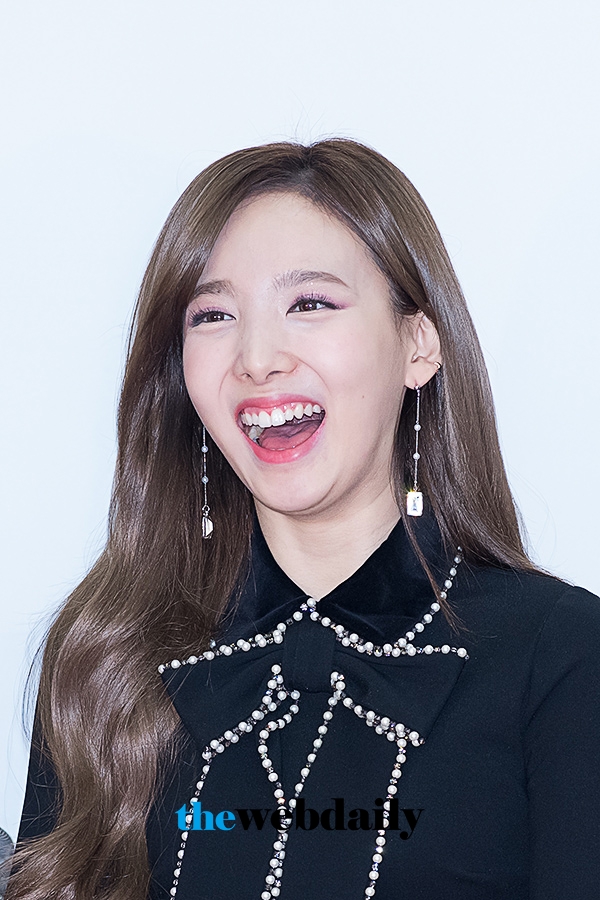 트와이스(TWICE) 나연, ‘제32회 골든디스크’ 음원 부문 시상식 레드카펫 행사