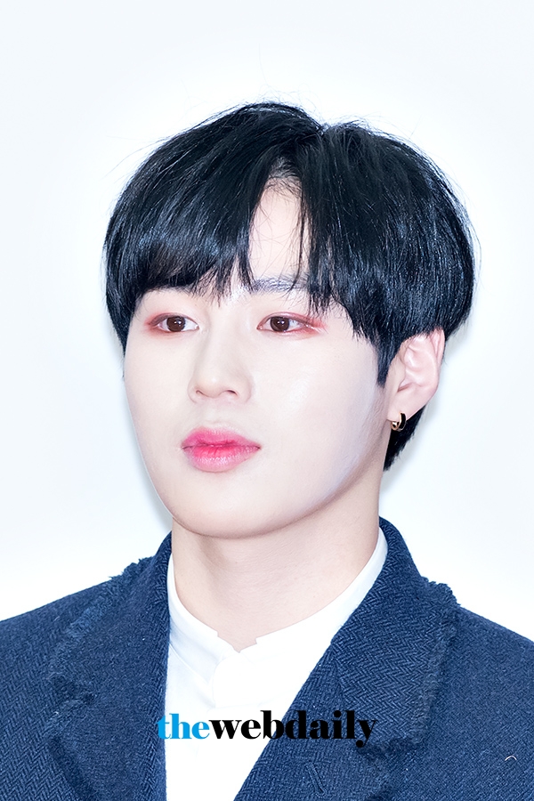 워너원(WannaOne) 하성운, ‘제32회 골든디스크’ 음원 부문 시상식 레드카펫 행사