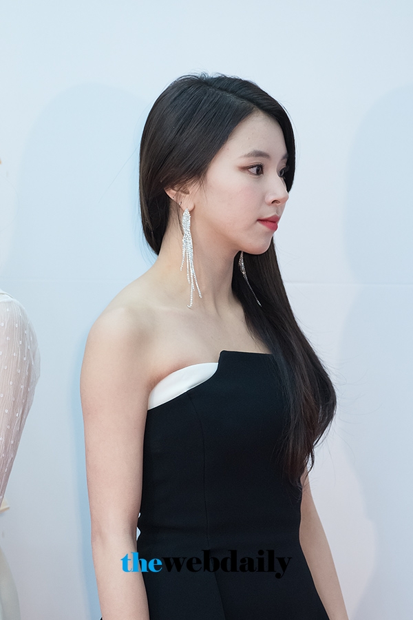 트와이스(TWICE) 채영, ‘제32회 골든디스크’ 음반 부문 시상식 레드카펫 행사