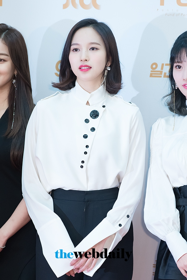 트와이스(TWICE) 미나, ‘제32회 골든디스크’ 음반 부문 시상식 레드카펫 행사