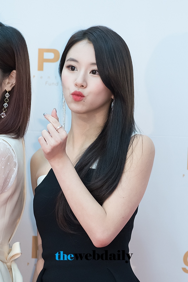 트와이스(TWICE) 채영, ‘제32회 골든디스크’ 음반 부문 시상식 레드카펫 행사
