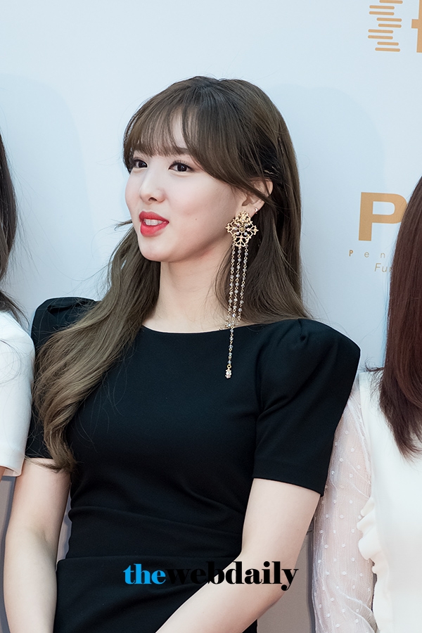 트와이스(TWICE) 나연, ‘제32회 골든디스크’ 음반 부문 시상식 레드카펫 행사