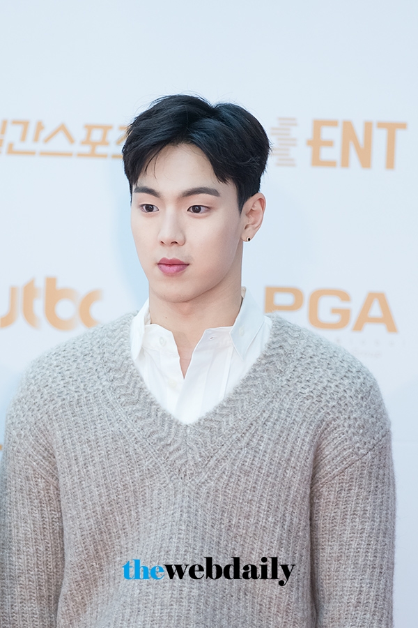 몬스타엑스(MONSTAX) 셔누, ‘제32회 골든디스크’ 음반 부문 시상식 레드카펫 행사