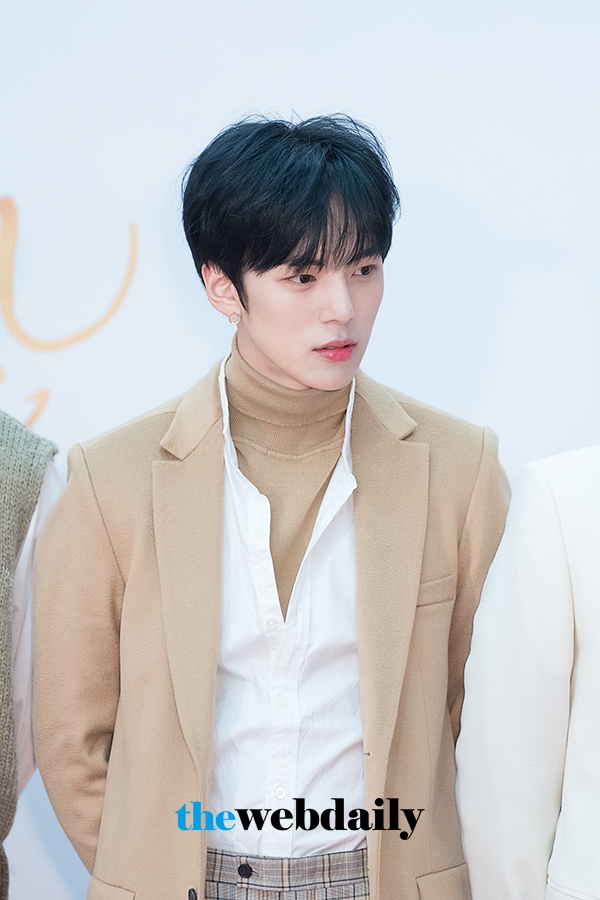 몬스타엑스(MONSTAX) 민혁, ‘제32회 골든디스크’ 음반 부문 시상식 레드카펫 행사