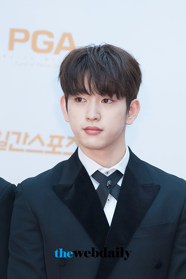 갓세븐(GOT7) 진영, ‘제32회 골든디스크’ 음반 부문 시상식 레드카펫 행사