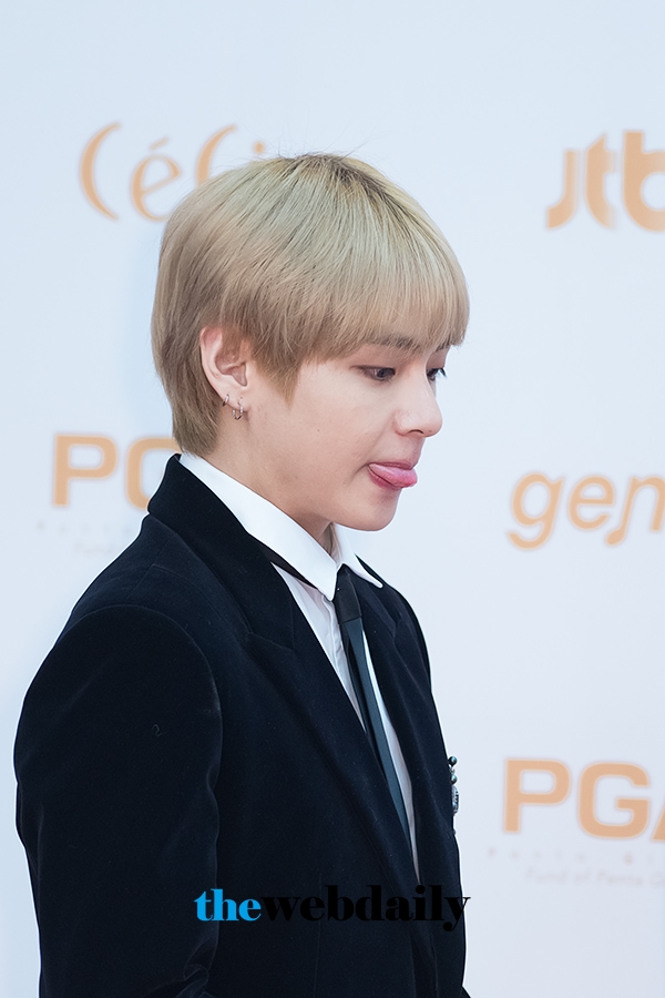 방탄소년단(BTS) 뷔, ‘제32회 골든디스크’ 음반 부문 시상식 레드카펫 행사