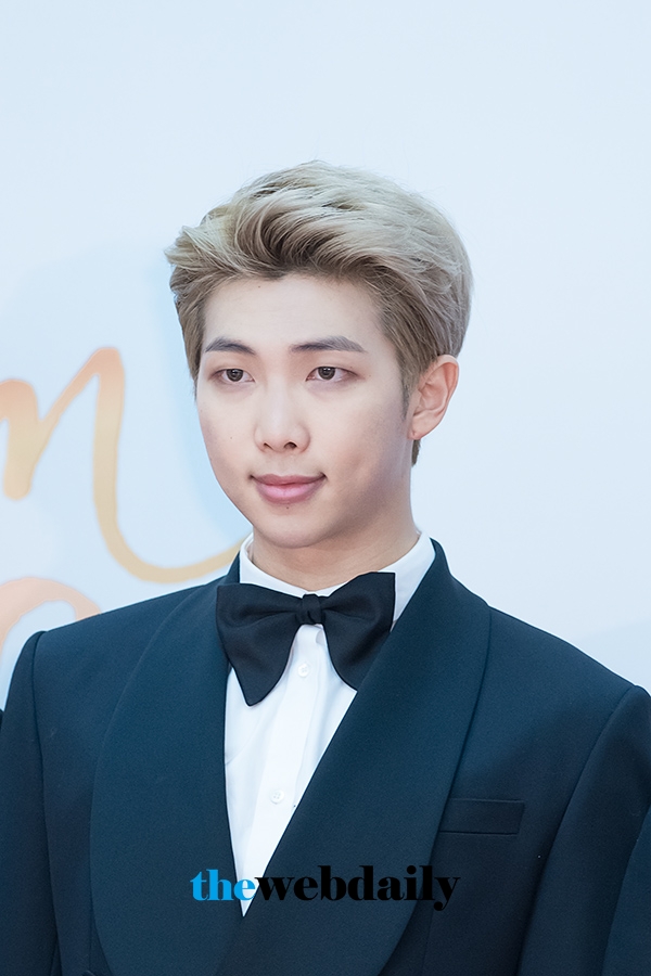 방탄소년단(BTS) RM, ‘제32회 골든디스크’ 음반 부문 시상식 레드카펫 행사