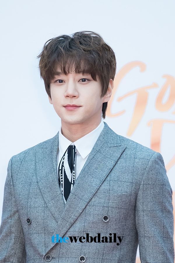 황치열, ‘제32회 골든디스크’ 음반 부문 시상식 레드카펫 행사