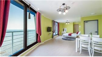 제주도 애월 바다 독점하는 오션뷰 제주 펜션 ‘바다위에펜션’