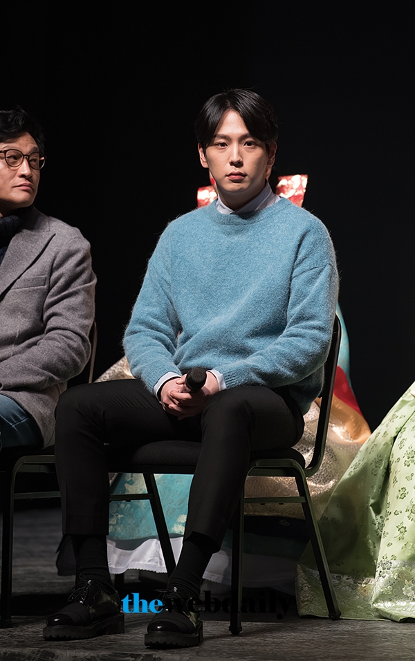 BAP 힘찬, 연극 추리 사극 ‘여도’ 프레스콜 행사