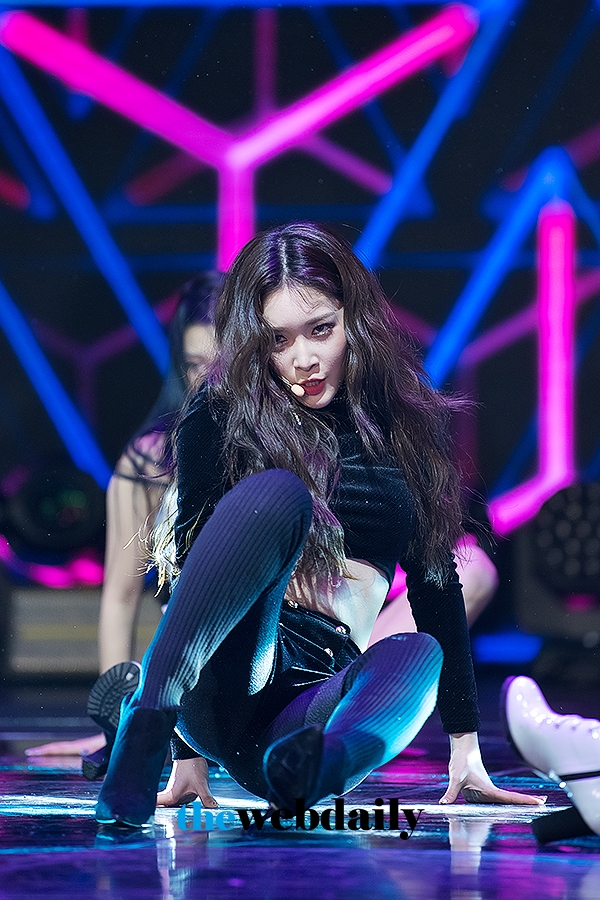 청하, 두 번째 미니 앨범 ‘오프셋’ 쇼케이스 현장