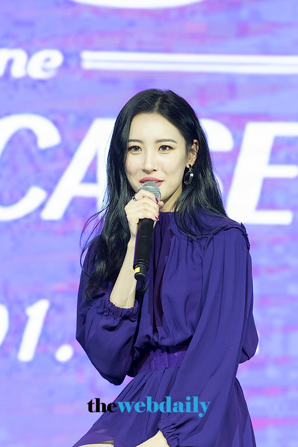 선미, 앨범 ‘주인공’ 쇼케이스